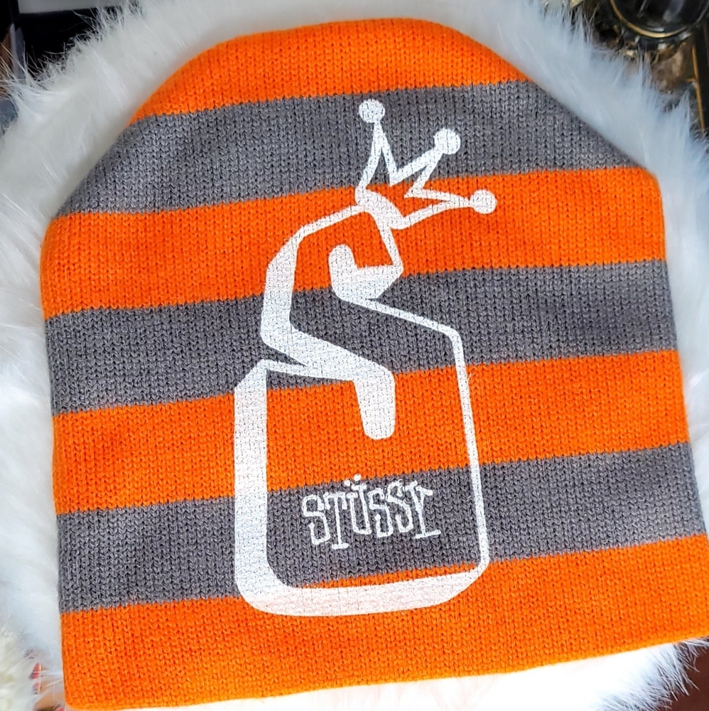 STÜSSY